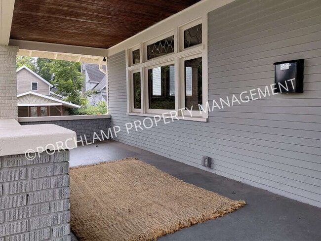 613 Pine Ave NW in Grand Rapids, MI - Building Photo - Building Photo