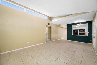 306 Crystal Beach Ave in Palm Harbor, FL - Building Photo - Building Photo