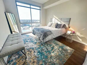 Opus @ Harbor Point in Stamford, CT - Foto de edificio - Building Photo