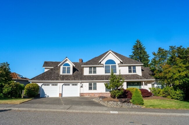 property at 4628 175th Ave SE
