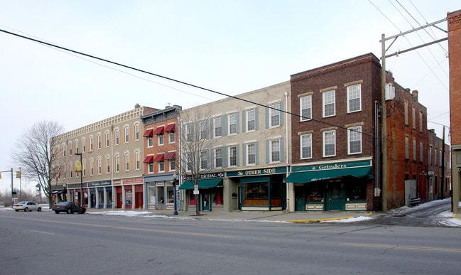 93 N Paint St in Chillicothe, OH - Building Photo - Building Photo