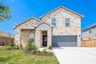 8523 Lake Groove Ln in Mont Belvieu, TX - Building Photo