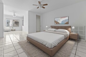 Marseille in Miami Beach, FL - Building Photo - Building Photo
