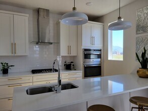 288 E 510 N in Vineyard, UT - Building Photo - Building Photo