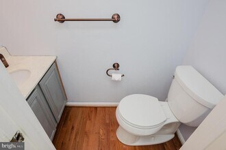 27 Faraday Dr in Timonium, MD - Building Photo - Building Photo