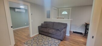 547 Eight Rod Rd in Augusta, ME - Building Photo