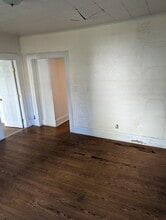134 Hillsdale Street, Unit 5 in Hillsdale, MI - Building Photo - Building Photo