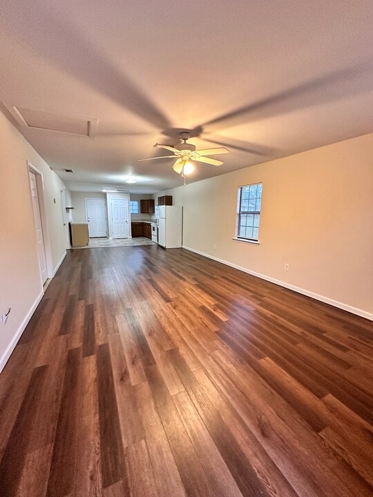 127 Leggett Rd in Lucedale, MS - Building Photo