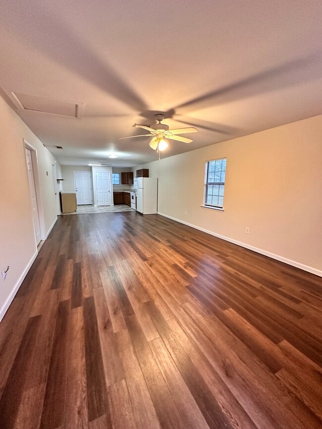 127 Leggett Rd