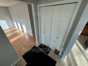 512 Black Bay Rd in Thunder Bay, ON - Building Photo - Building Photo