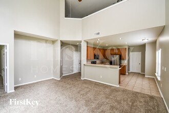 3180 Wandering Oaks Dr in Orange Park, FL - Foto de edificio - Building Photo