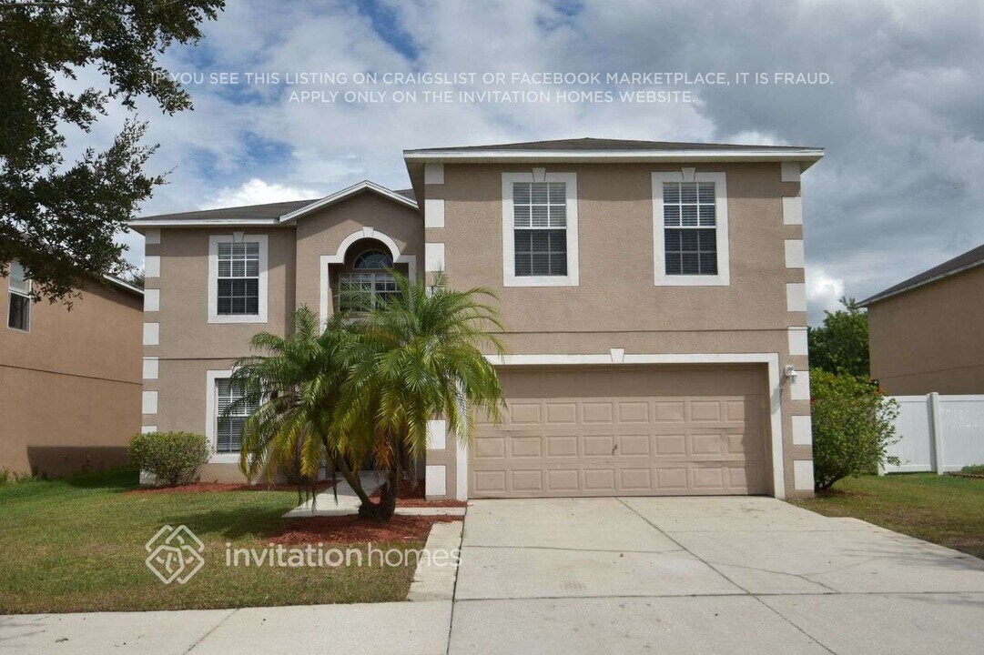 1501 Alhambra Crest Dr in Ruskin, FL - Building Photo