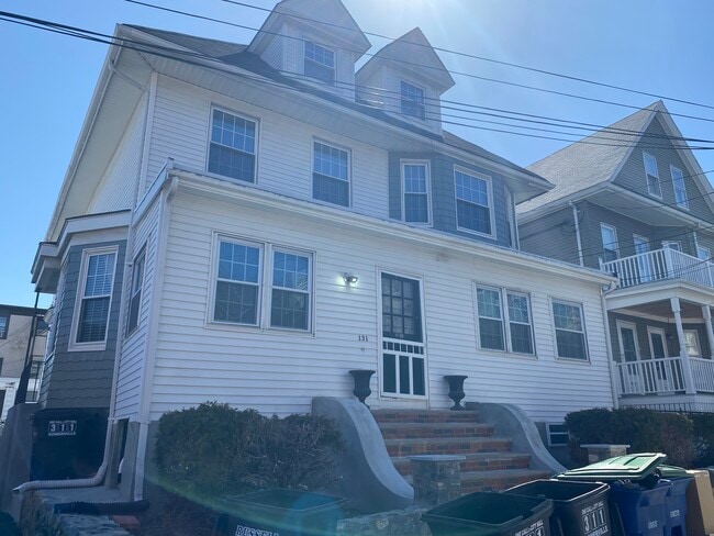 131 Josephine Ave, Unit 2