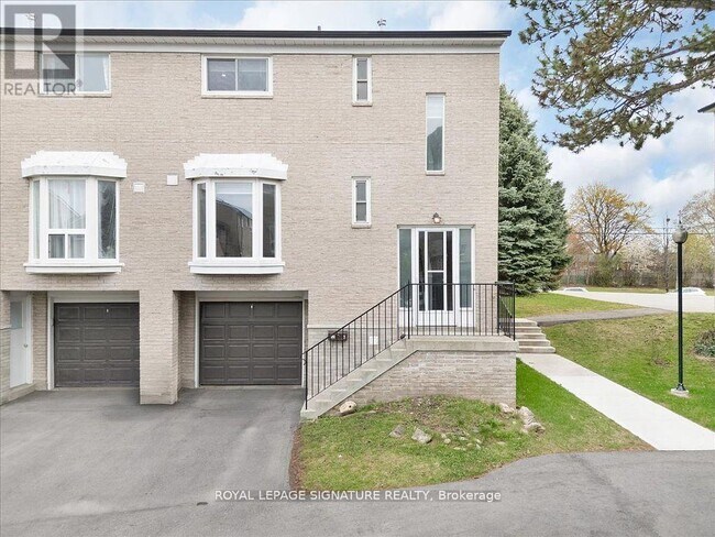 2-12 Liszt Gate in Toronto, ON - Building Photo - Building Photo