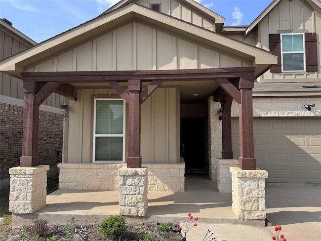 266 Sugar Cane Rd in Buda, TX - Foto de edificio - Building Photo