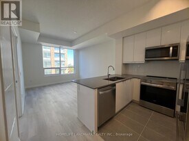 3260 Sheppard Ave E in Toronto, ON - Building Photo