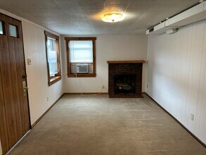 1335R 4th Ave, Unit 1st Floor in Ford City, PA - Building Photo - Building Photo