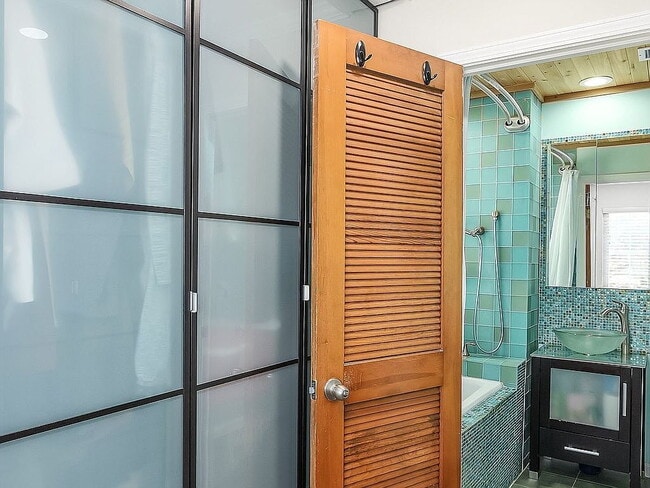 property at 7397 Tulipwood Cir