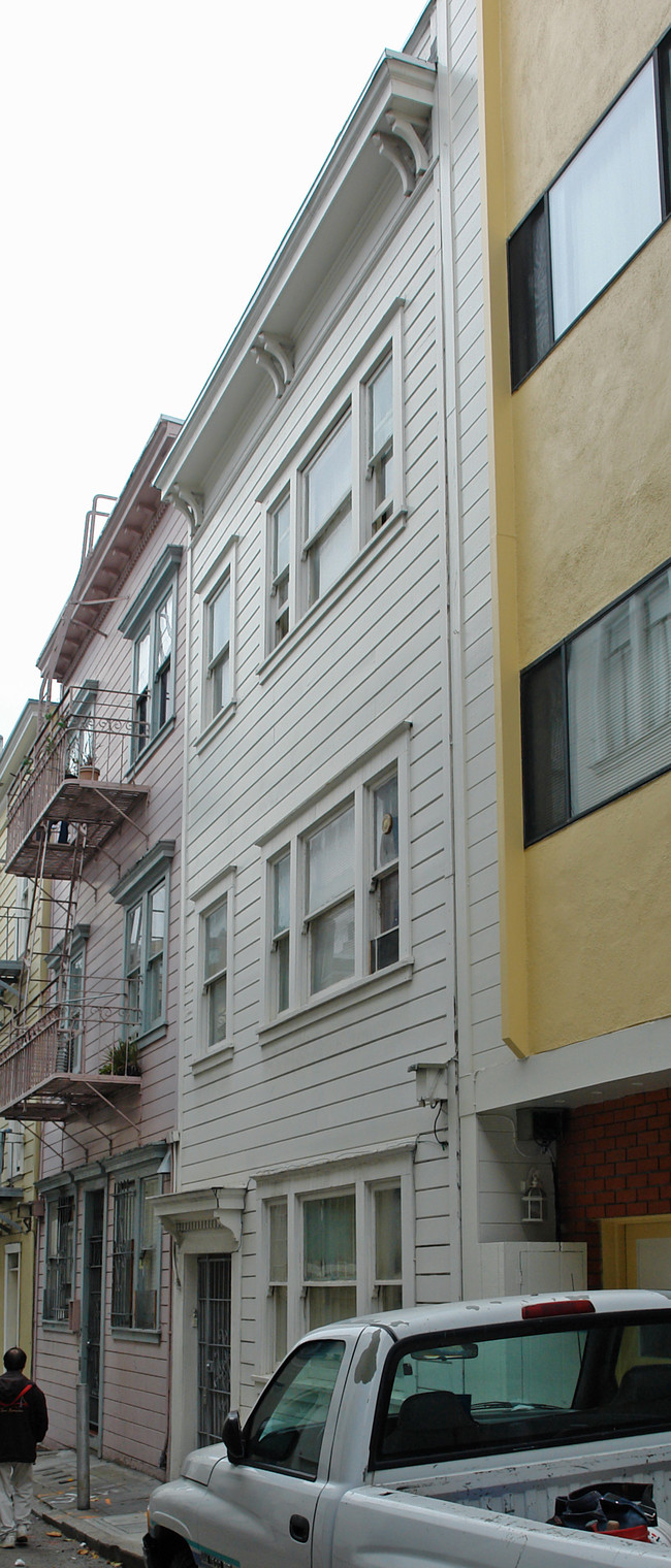 23 Varennes St in San Francisco, CA - Building Photo - Building Photo