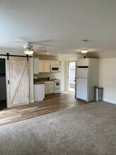 228 C Ave in Coronado, CA - Foto de edificio - Building Photo