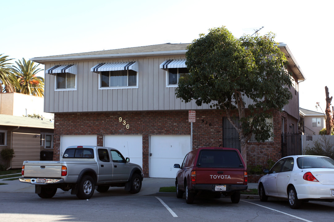 936 Cedar Ave in Long Beach, CA - Building Photo