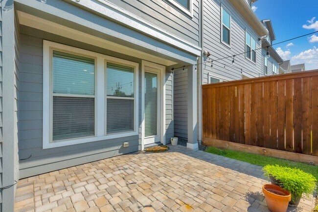 10927 Keaton Landing Dr in Houston, TX - Building Photo - Building Photo