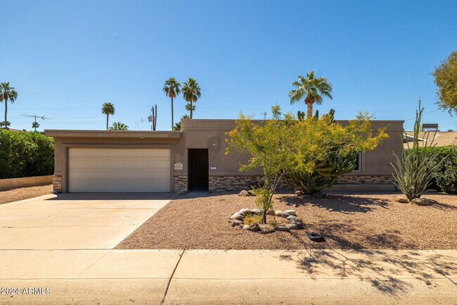 property at 8643 E Sandalwood Dr