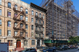 359 W 126th St in New York, NY - Building Photo - Primary Photo