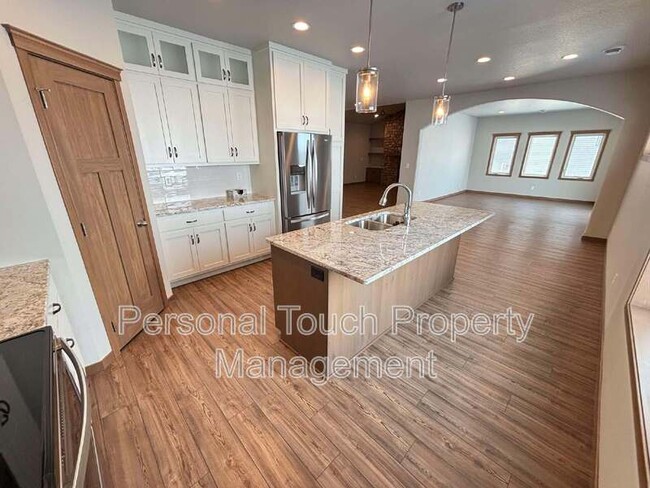 property at 1608 6th Ave NE
