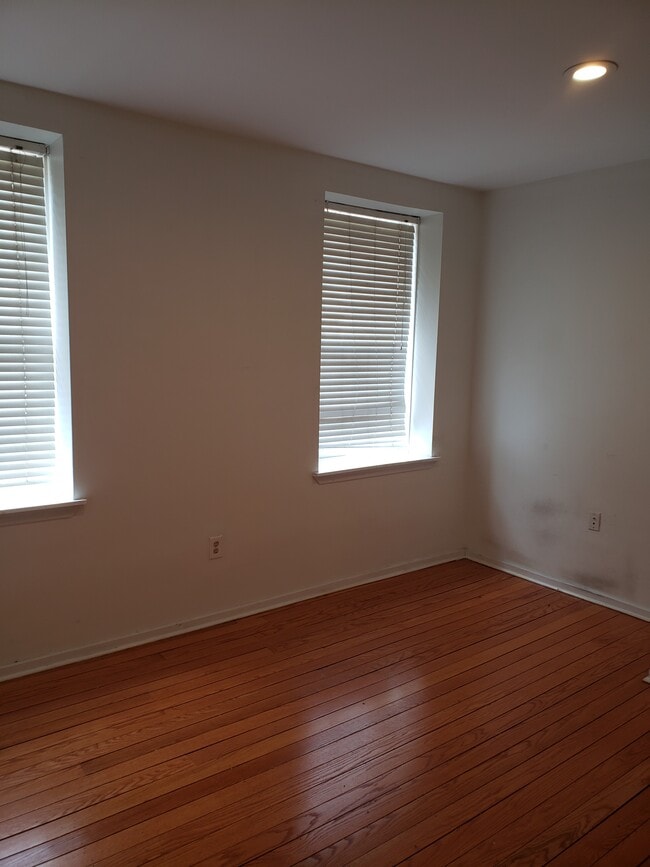 319 Market St in Philadelphia, PA - Foto de edificio - Building Photo