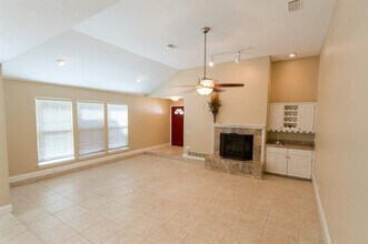 14816 Sopras Cir in Addison, TX - Building Photo - Building Photo