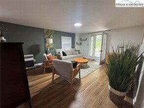 358 Carl Giles Rd in Boone, NC - Building Photo - Building Photo