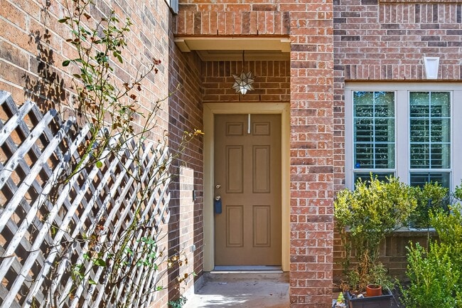 2318 Kylie Ct in Spring, TX - Foto de edificio - Building Photo