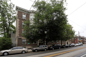 Gunter Hall in Philadelphia, PA - Building Photo - Building Photo