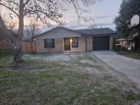 508 Lisa Cir in Troy, TX - Building Photo