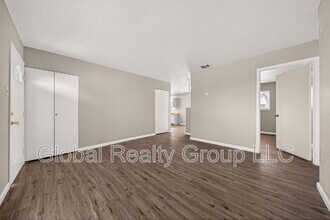 301 Deborah Dr in Converse, TX - Building Photo - Building Photo