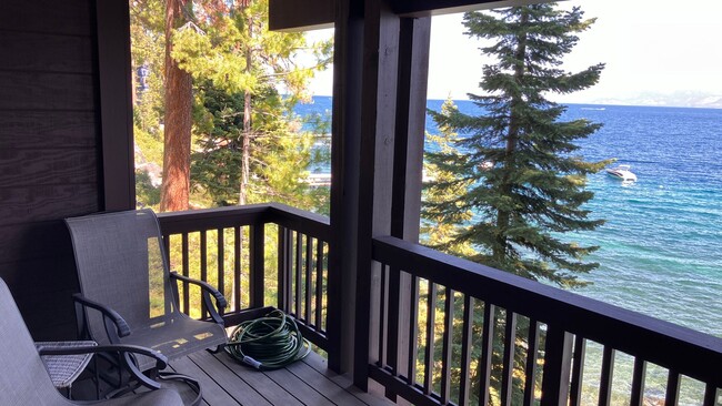 2147 Cascade Rd in South Lake Tahoe, CA - Building Photo - Building Photo