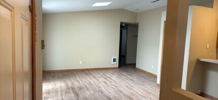 1767 NE Meerkat Ave in Bend, OR - Building Photo - Building Photo