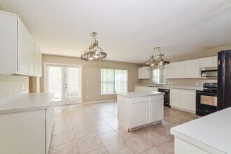 1365 Dunbarton Ct in Kissimmee, FL - Building Photo - Building Photo