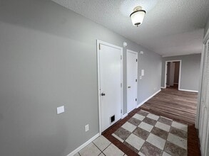 907 Coventry Ct in Warrensburg, MO - Building Photo - Building Photo