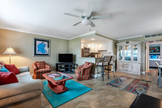 38 Waterford Way in Delray Beach, FL - Building Photo - Building Photo