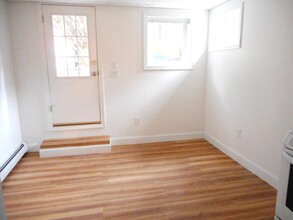 157 Hamilton St, Unit 157a in Cambridge, MA - Building Photo - Building Photo