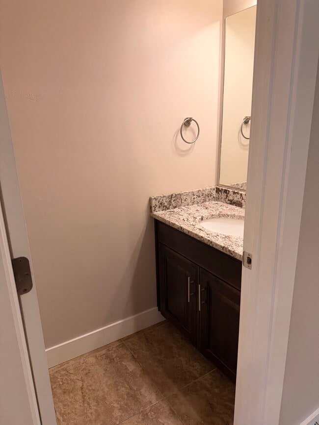 452 E 2170 N in North Logan, UT - Building Photo - Building Photo