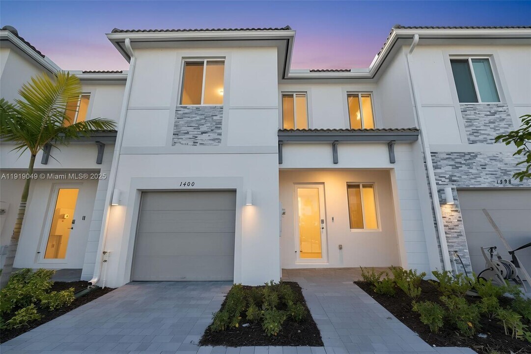 1400 SE 6th Rd in Homestead, FL - Building Photo