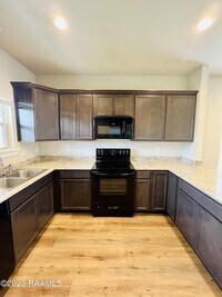 100 MURPHY LN photo'