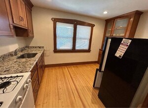 256 E 7th St in Clifton, NJ - Building Photo - Building Photo