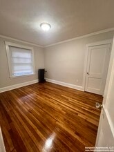 1629 Commonwealth Ave, Unit 3 in Boston, MA - Foto de edificio - Building Photo