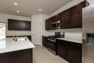 7062 W Indian Clover Way in Tucson, AZ - Building Photo - Building Photo