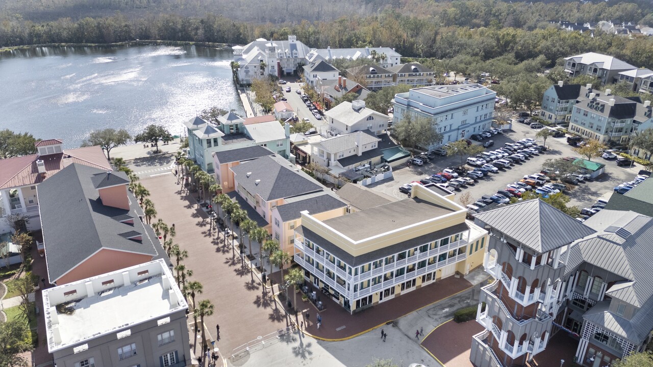 600 Market St in Kissimmee, FL - Building Photo