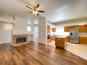 1372 Chennault Ave in Clovis, CA - Building Photo - Building Photo
